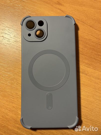 Чехол для iPhone 13