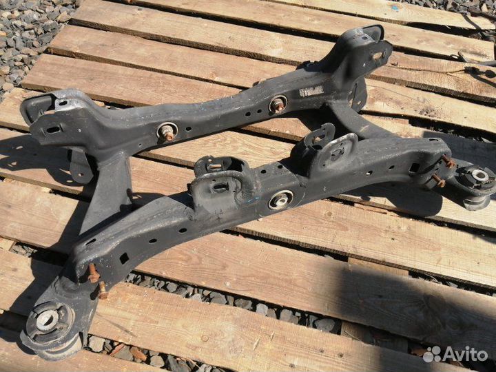 Балка задняя Jeep Cherokee KL ED6 2014