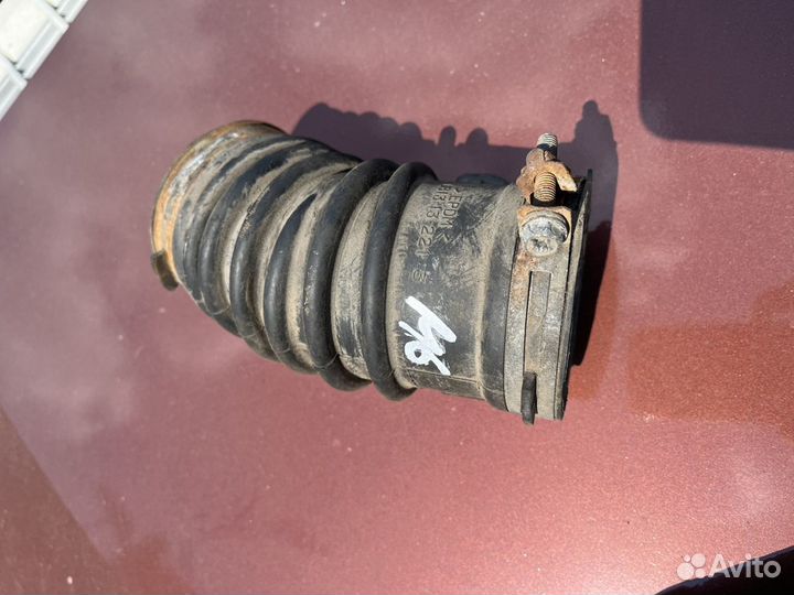 Воздушный патрбок mazda 6 1.8gg