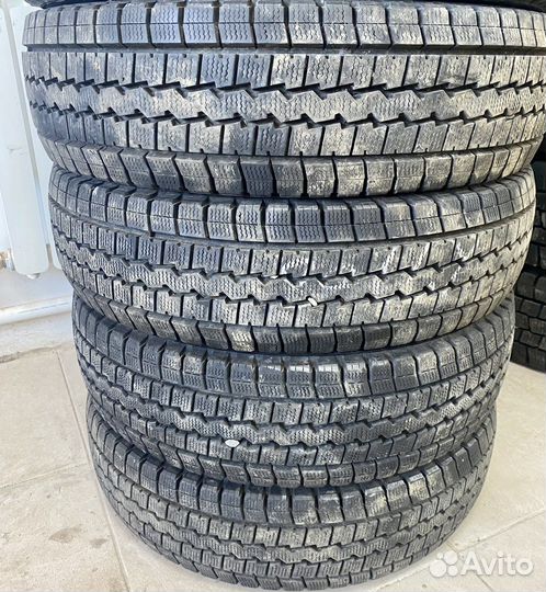 Dunlop R15 175/75 LT