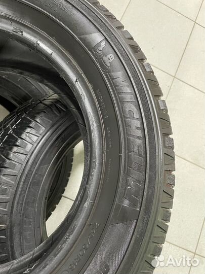 Michelin Latitude Cross 235/60 R16