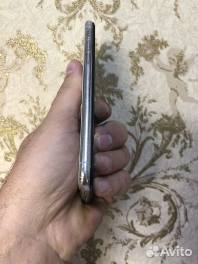 iPhone X, 64 ГБ
