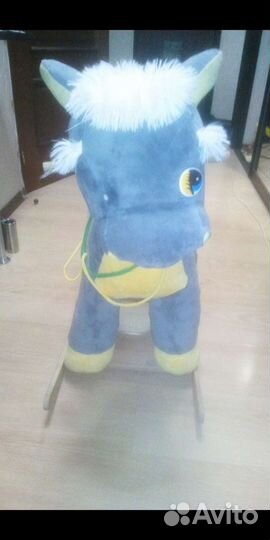 Игрушка лошадка качалка