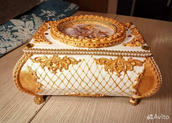 Шкатулка ручной работы белая