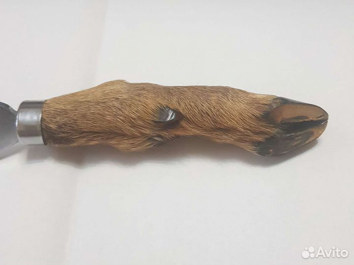 Открывашка с ручкой из копыта косули