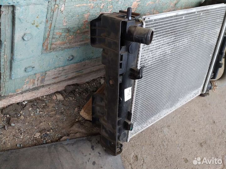 Основной радиатор охлаждения hyundai solaris 2