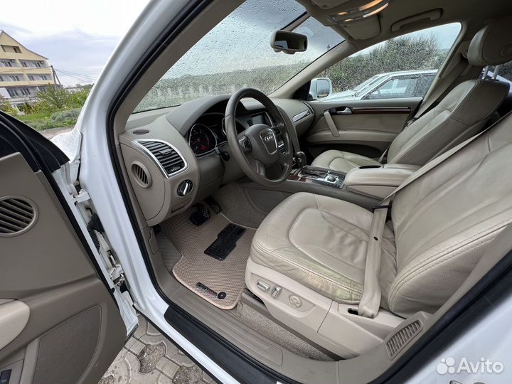Audi Q7, 2010