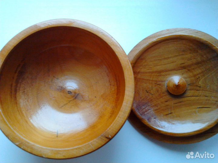 Шкатулка деревянная лакированная