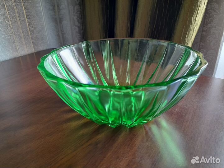 Салатники, конфетницы из цветного стекла СССР