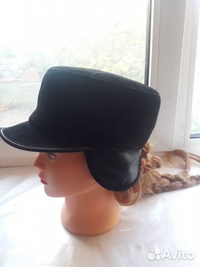 Кепка натуральная замша