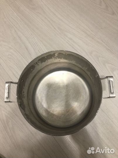 Кастрюля алюминиевая