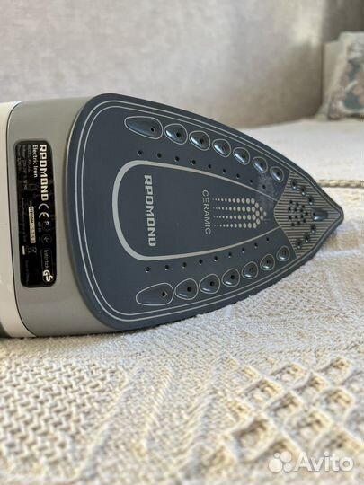 Утюг Redmond Elektric Iron C 222