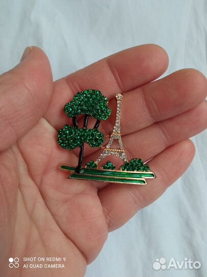 Брошь Новая