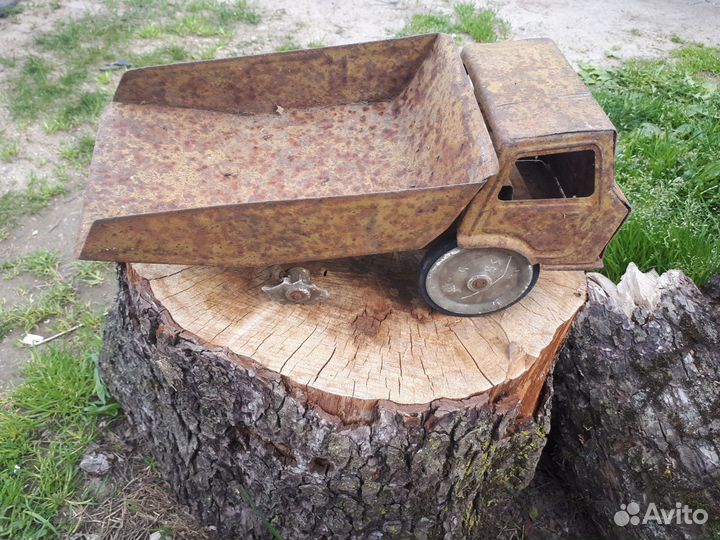 Машинка жесть СССР