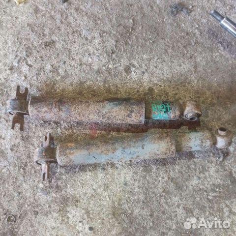 Задние амортизаторы Kia Rio 1 универсал