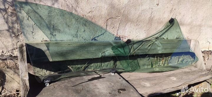 Боковое стекло переднее renault megane 3