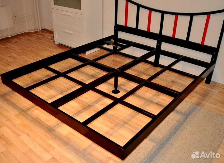 Парящая кровать с подсветкой