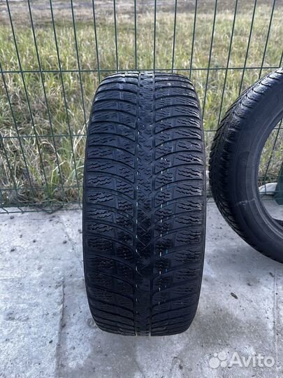 Kumho I'Zen KW23 19.5/55 R16 87H