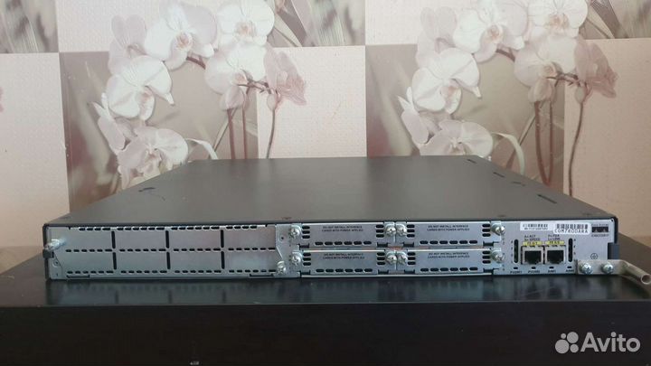 Маршрутизатор Cisco 2811 (3 штуки)