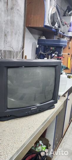 Продам 2 телевизора