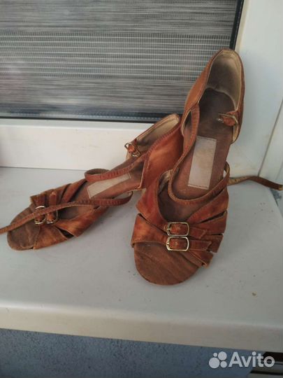 Бальная обувь