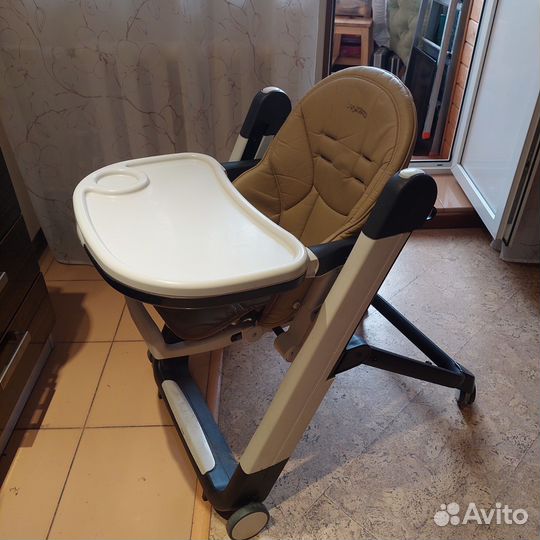 Стульчик для кормления peg perego