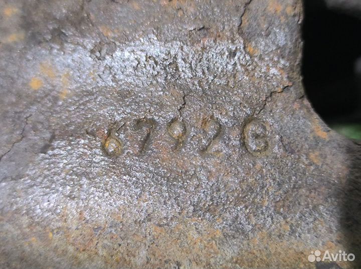 Суппорт тормозной передний левый Skoda Octavia A7