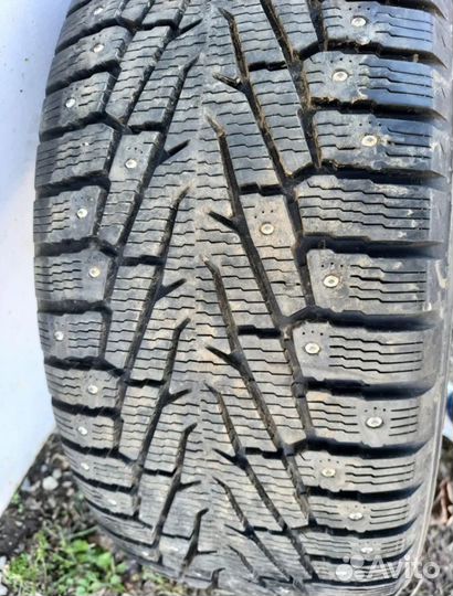Dunlop Winter Maxx 285/60 R18
