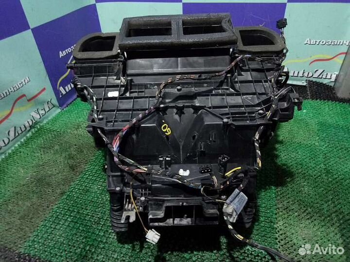 Ремень безопасности задний правый Toyota Camry