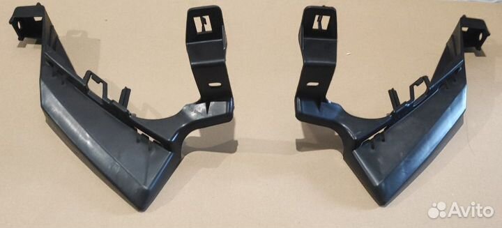 Кронштейн пер. фары SRX 2010-16 25776398