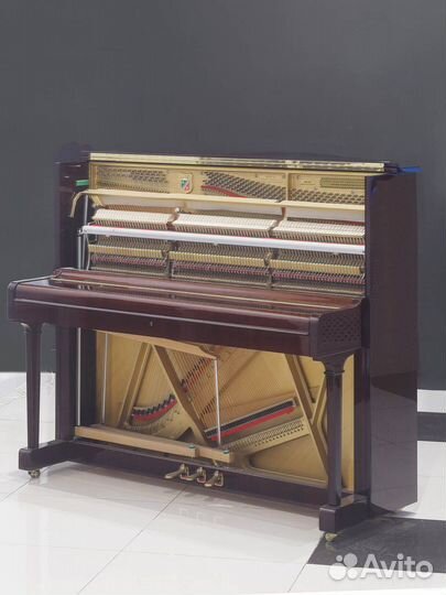 Пианино Petrof Higher P 125 F1 (BU) красное дерев