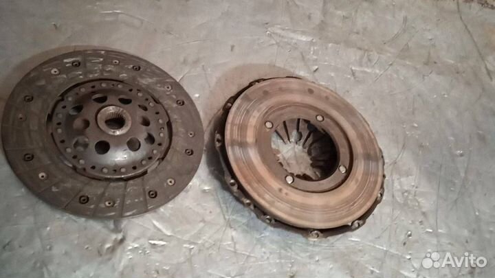 Диск сцепления Volkswagen Bora 2001