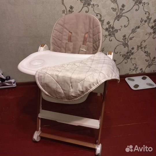 Стульчик для кормления happy baby