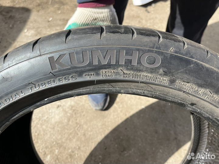 Kumho Ecsta 711 275/35 R20