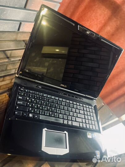 Ноут Asus Republic of Gamers G51JX