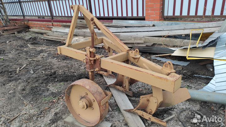 Плуг отвальный