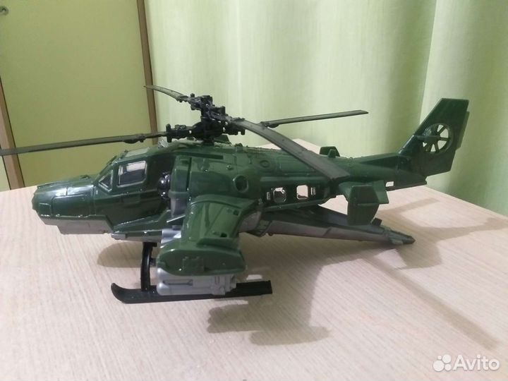 Модель вертолета