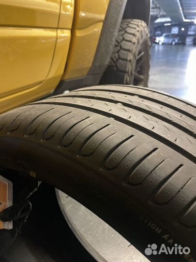 Pirelli Cinturato P7 275/35 R19 100Y