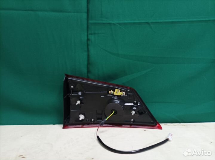 Фонарь левый внутренний Outlander 3 2012