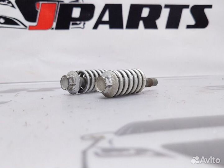 Болт Mitsubishi ASX I (2010—2013)