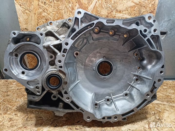 Корпус(колокол) вариатора Nissan JF011E 4WD