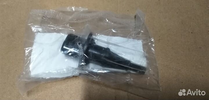 Новый оригинальный датчик темперетуры Yamaha Fz6