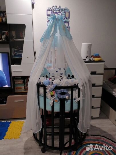 Кровать овальная с маятником