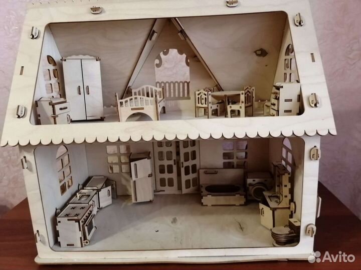 Детский деревянный домик