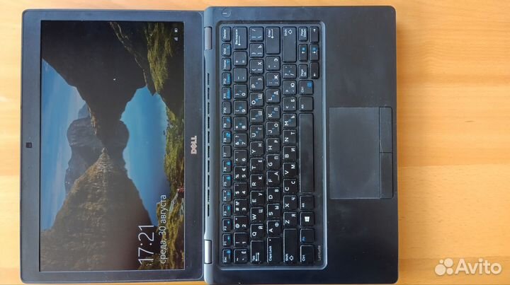 Компактный ноутбук Dell 5280