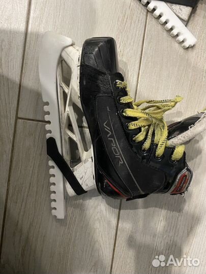 Хоккейные коньки bauer размер 4.5 модель x700