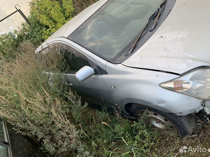 В разборе toyota ist