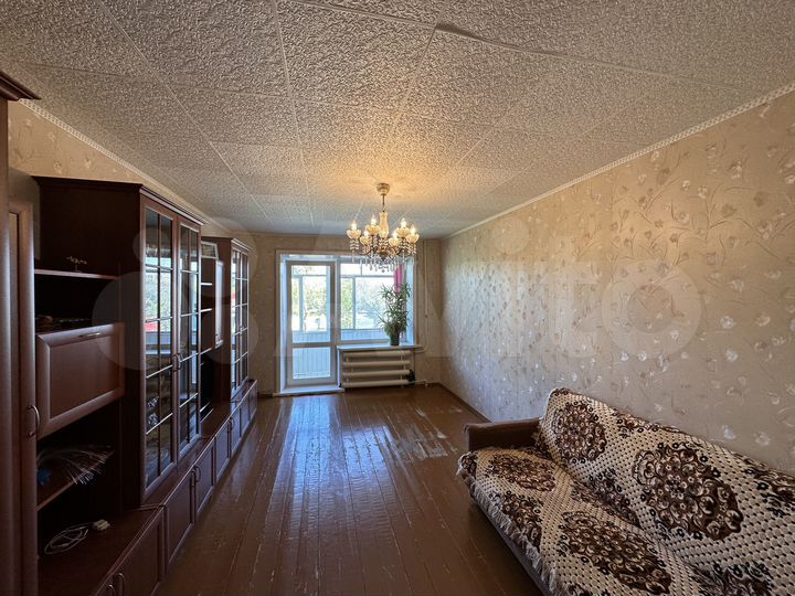 3-к. квартира, 57 м², 2/5 эт.