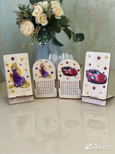 Карандашница и подставка для телефона