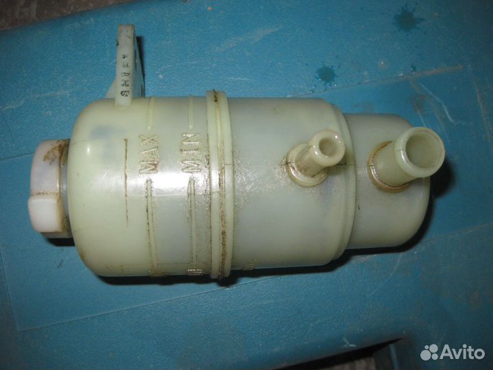 Бачок гур для Мицубиси